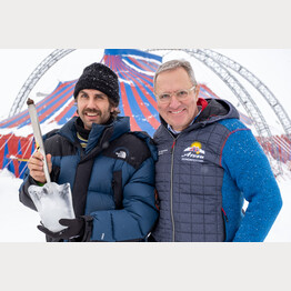 Humorschaufelgewinner David Constantin und Festivaldirektor Frank Baumann.jpg | © Arosa Tourismus