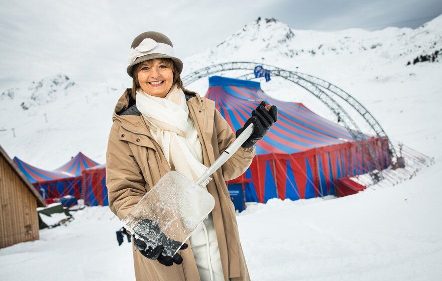 Ruth Metzler-Arnold, der glückliche Gewinner der Humorschaufel 2024.