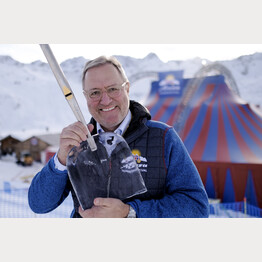 Frank Baumann Humorschaufel-Gewinner.jpg | © Arosa Tourismus / Nina Hardegger-Mattli