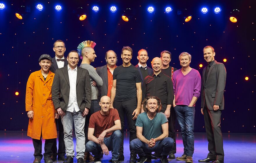 Zufriedene Gesichter am Best of Arosa Humorfestival 2017 im Tschuggenzelt Zufriedene Gesichter am Best of Arosa Humorfestival 2017 im Tschuggenzelt